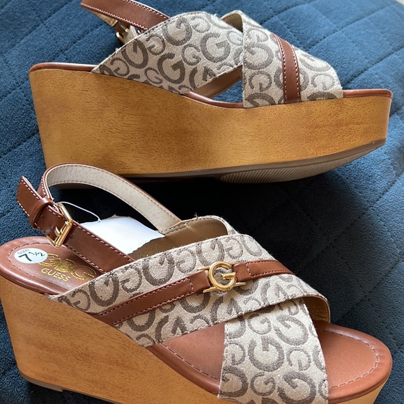 NWT guess wedges - Picture 4 of 7